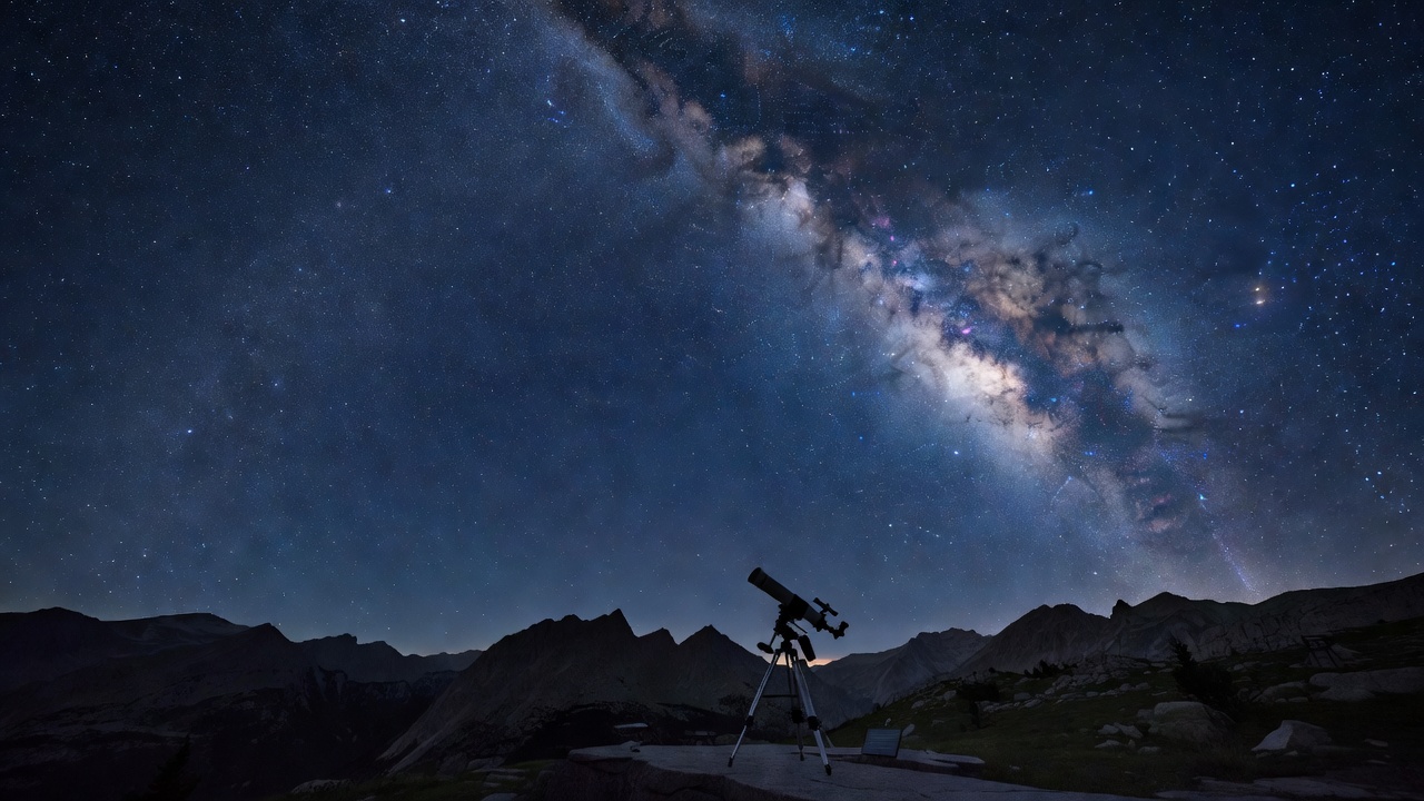 Stargazing Weekend Getaways 2026: Celestial Quick Escapes